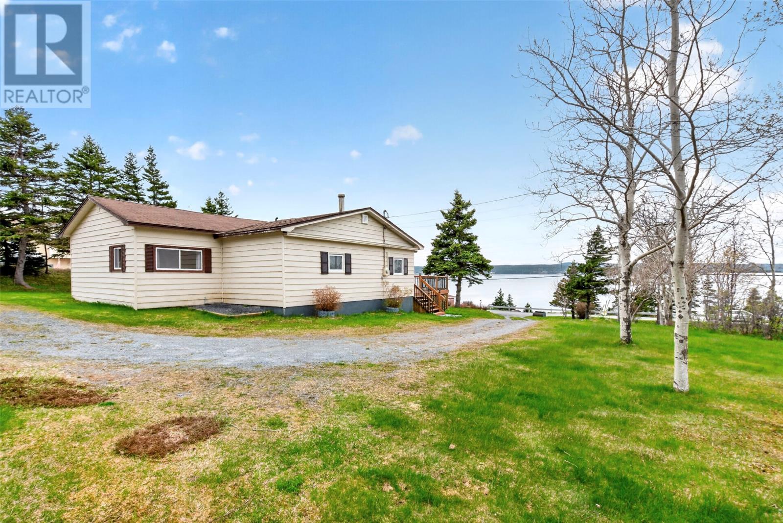 64 Main Road - 31