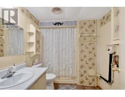 64 Main Road thumbnail 16