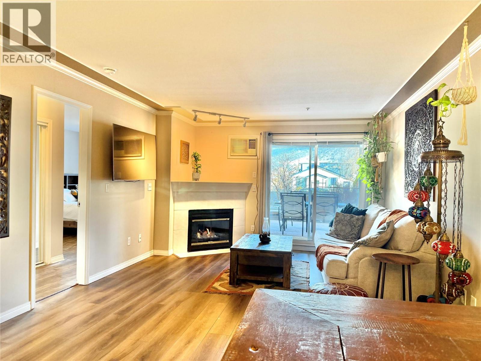 #110 329 RIGSBY Street - 1