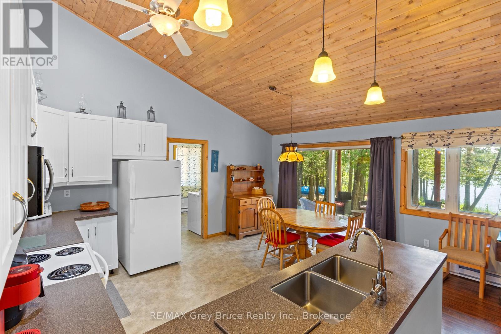 29 HOPE DRIVE - 11