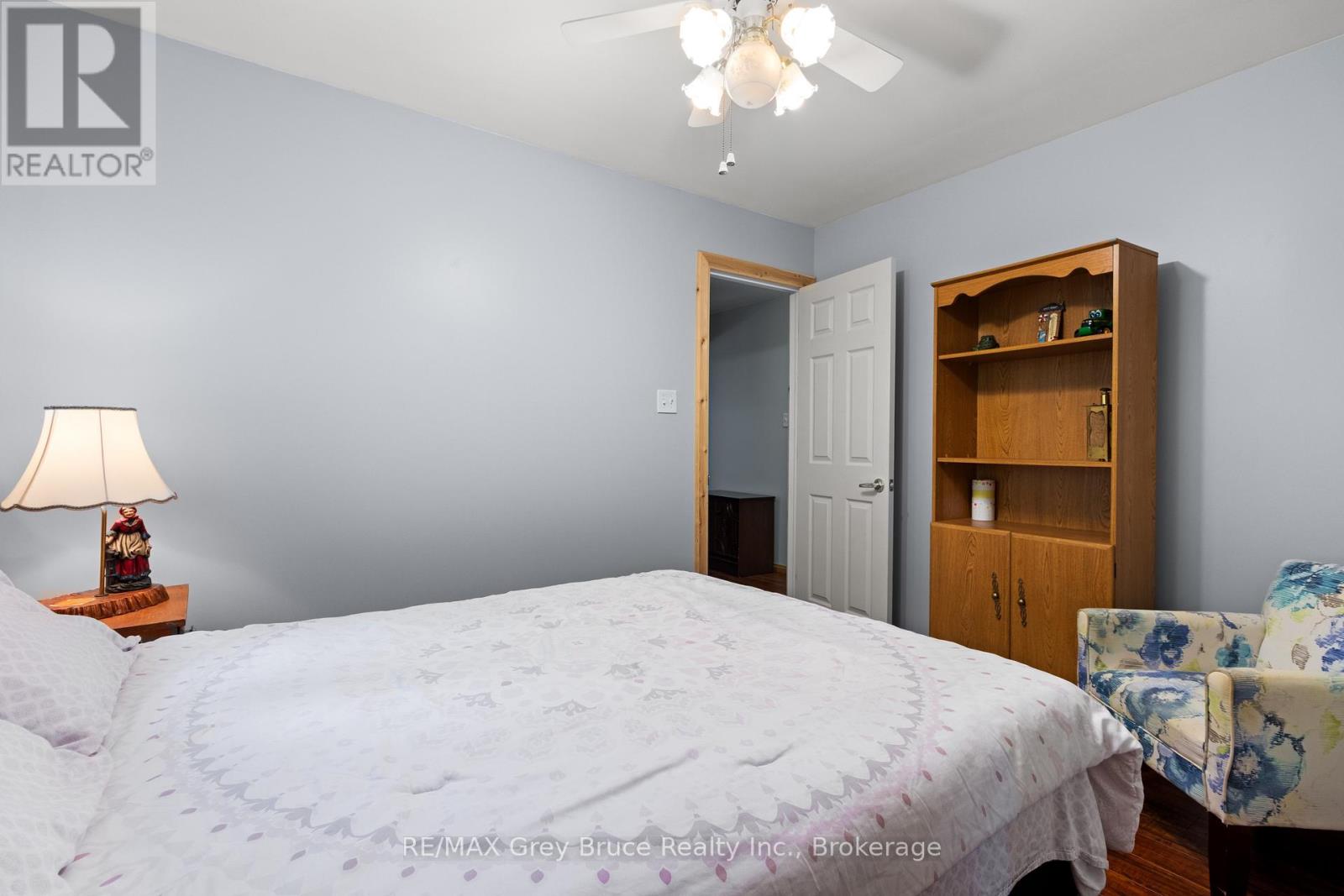29 HOPE DRIVE - 26