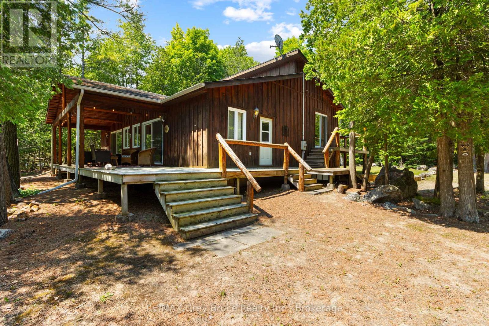 29 HOPE DRIVE - 32