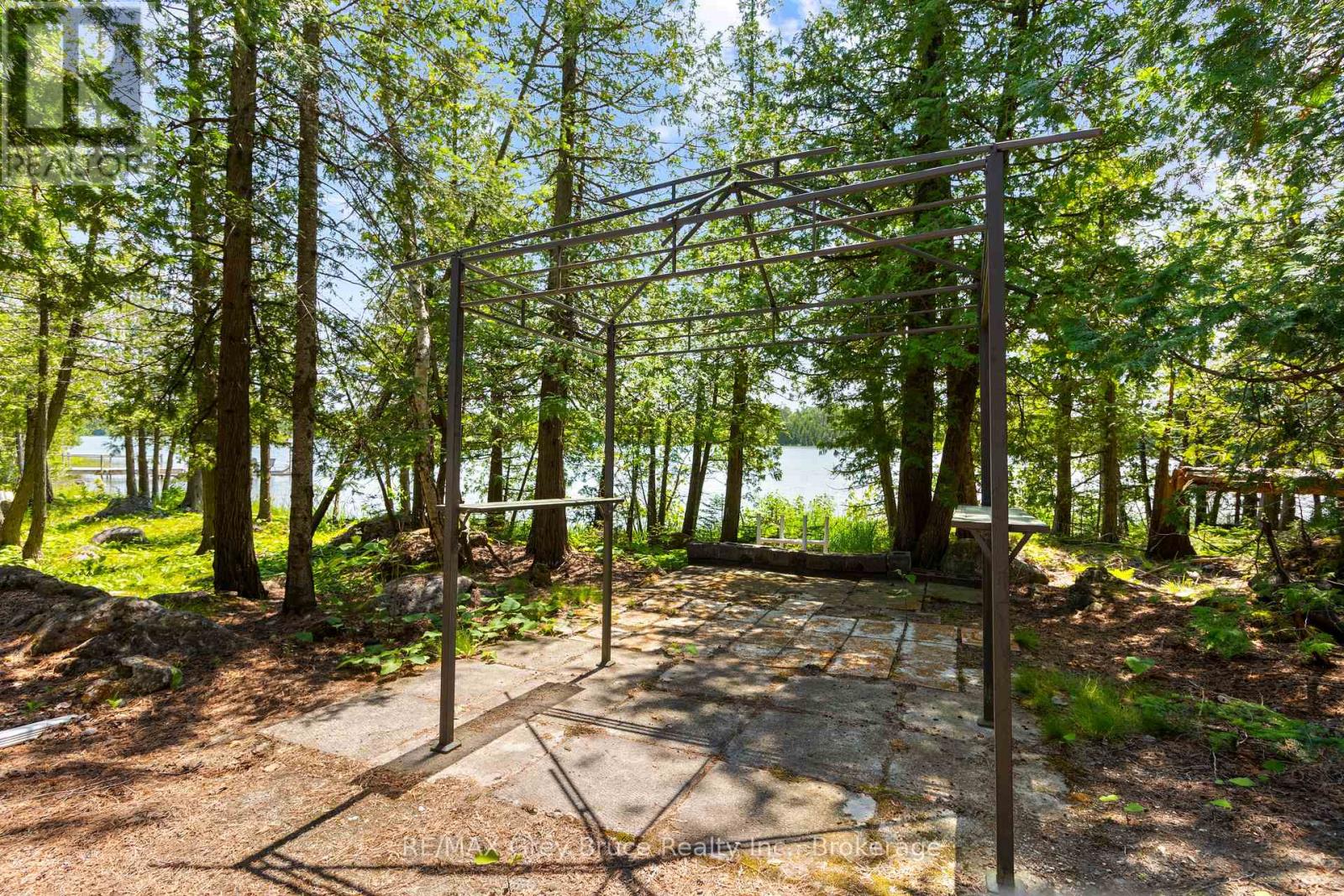29 HOPE DRIVE - 36