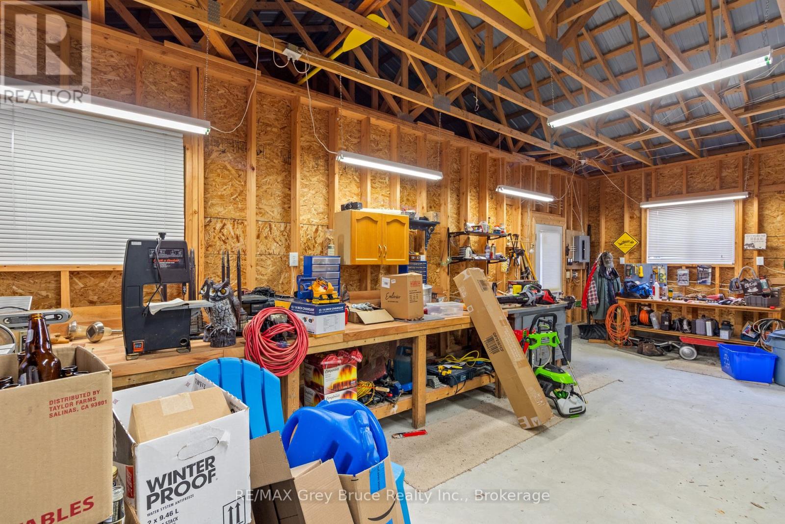 29 HOPE DRIVE - 44