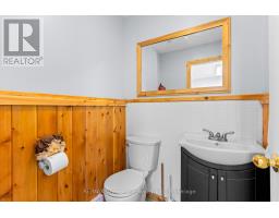Bedroom 2 - 29 Hope Drive, Northern Bruce Peninsula, ON N0H1Z0 Photo 9