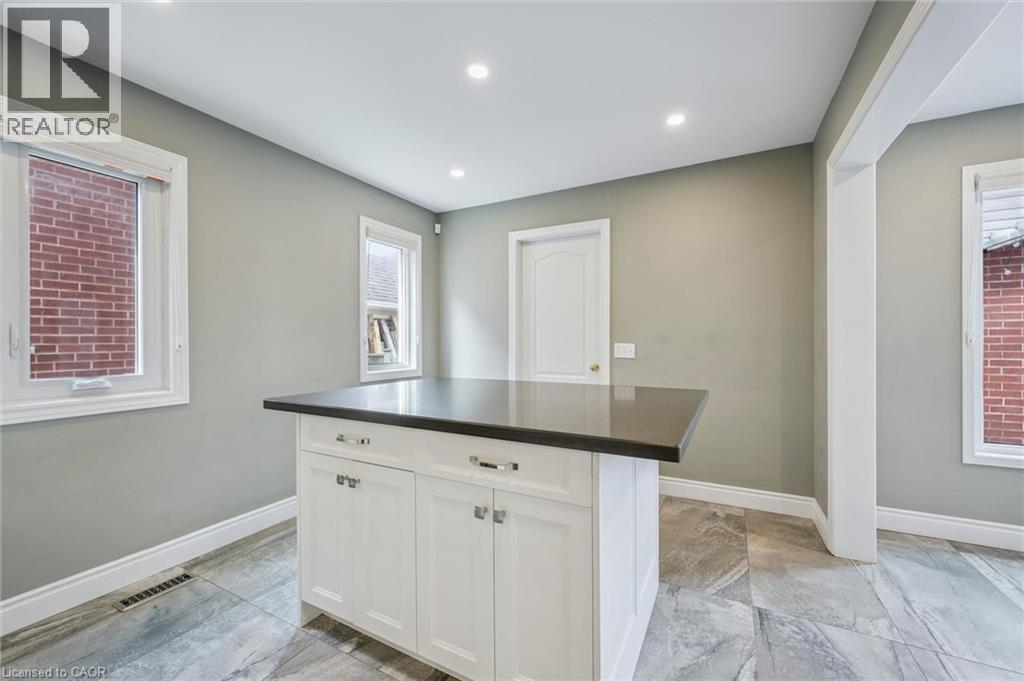 2456 SIXTH Line - Image 11