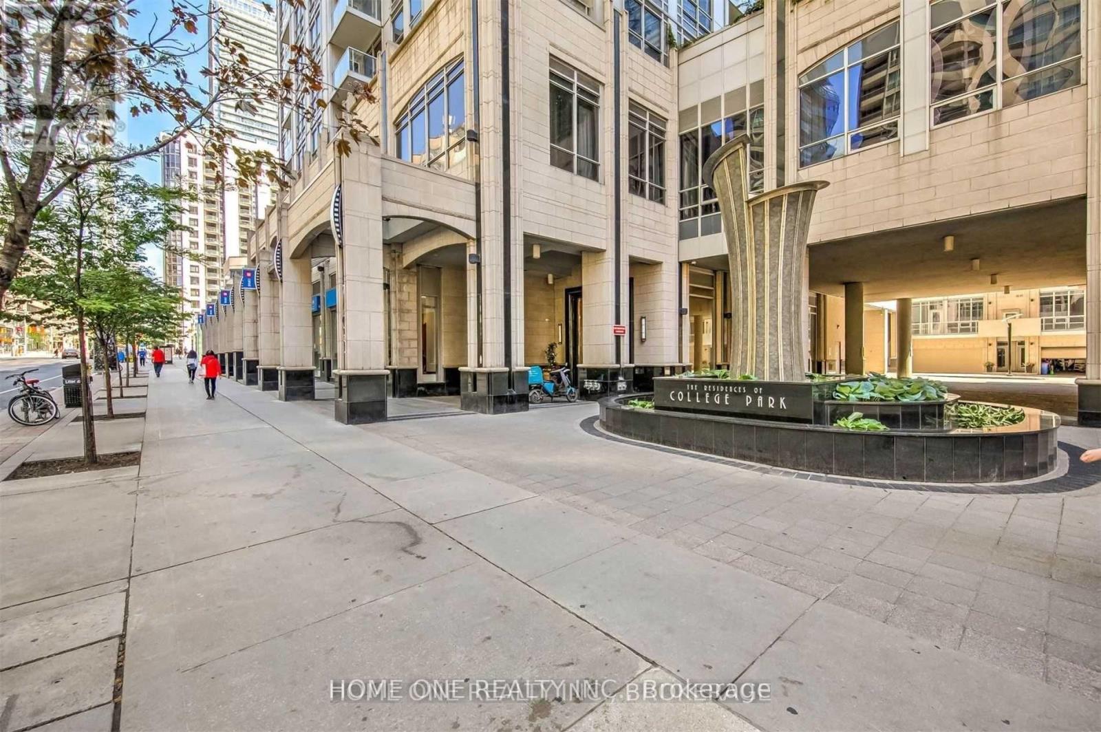#2604 761 BAY STREET - 1