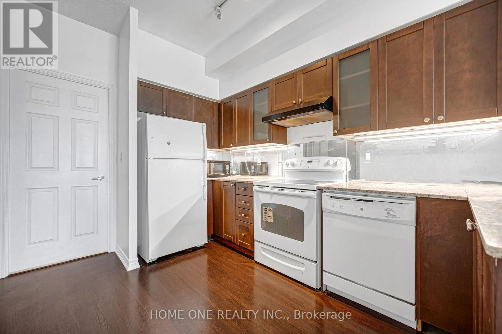 #2604 761 BAY STREET - 15