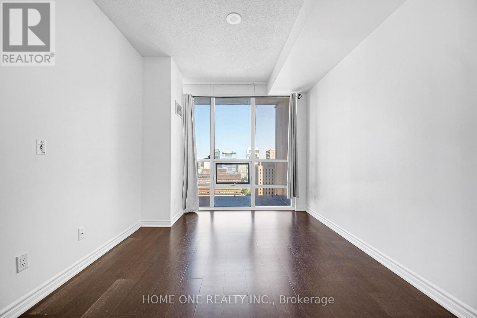#2604 761 BAY STREET - 26