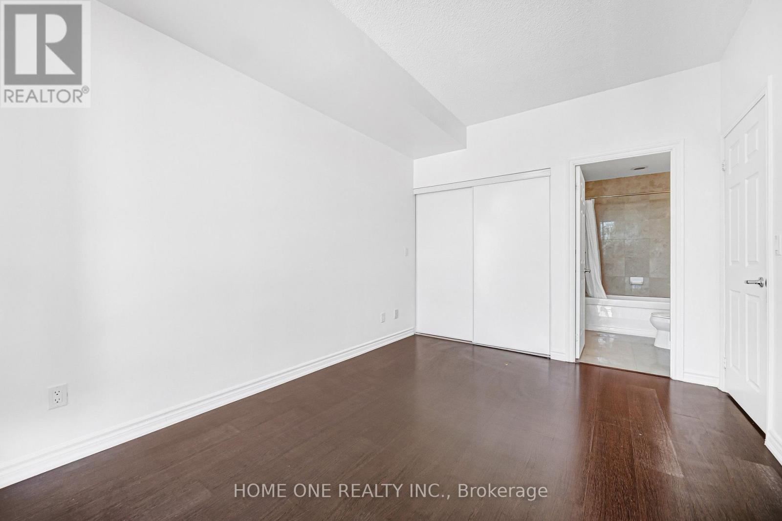 #2604 761 BAY STREET - 29