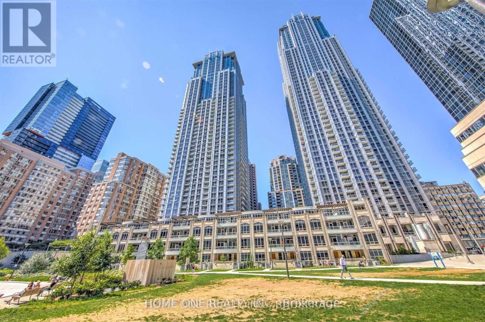 #2604 761 BAY STREET - 39