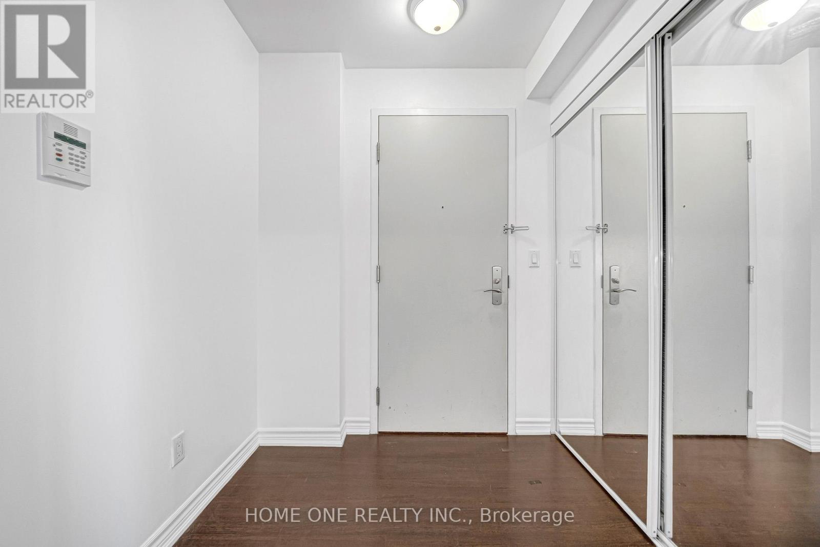 #2604 761 BAY STREET - 7