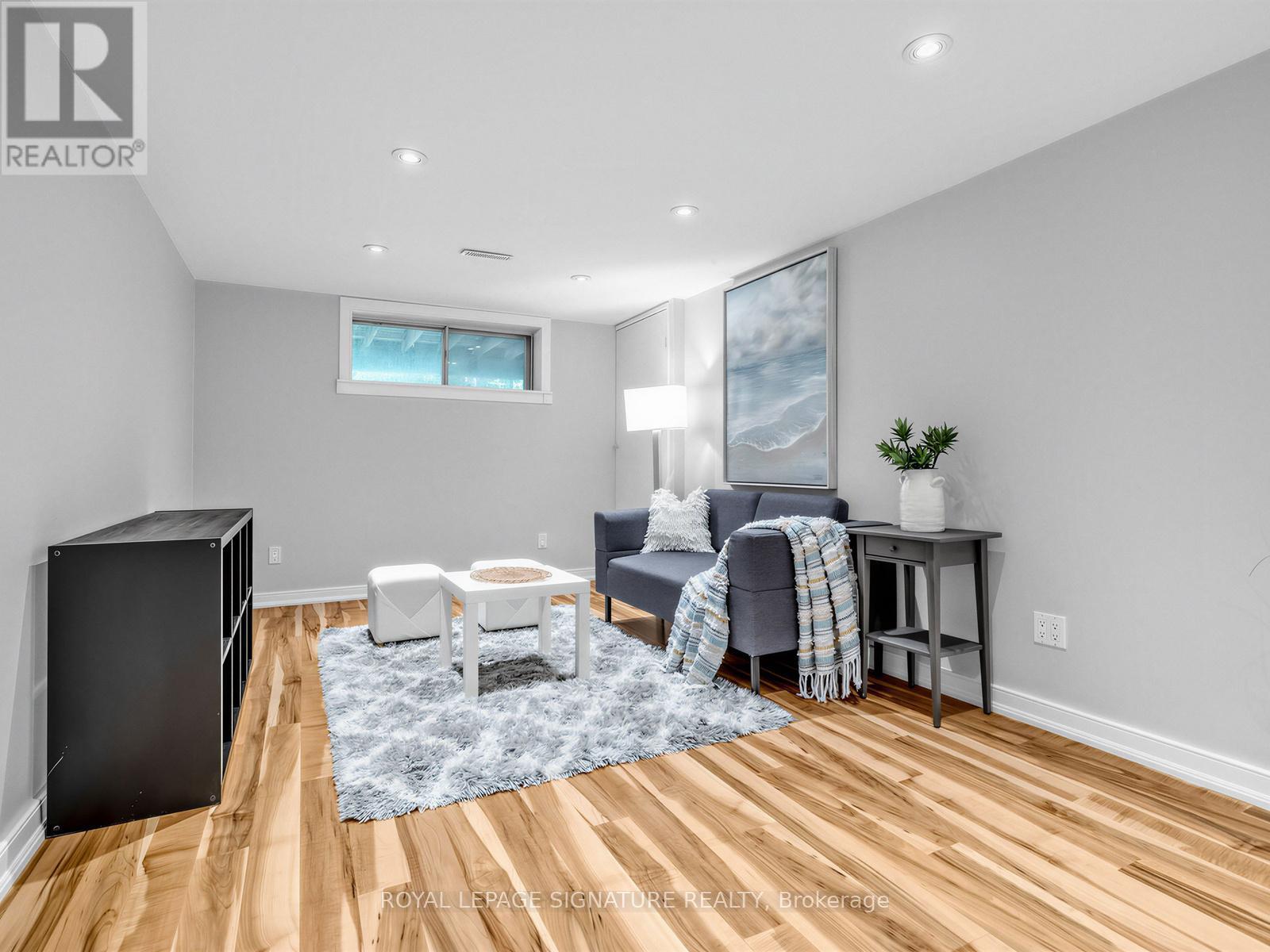 46 PLATEAU CRESCENT - 26