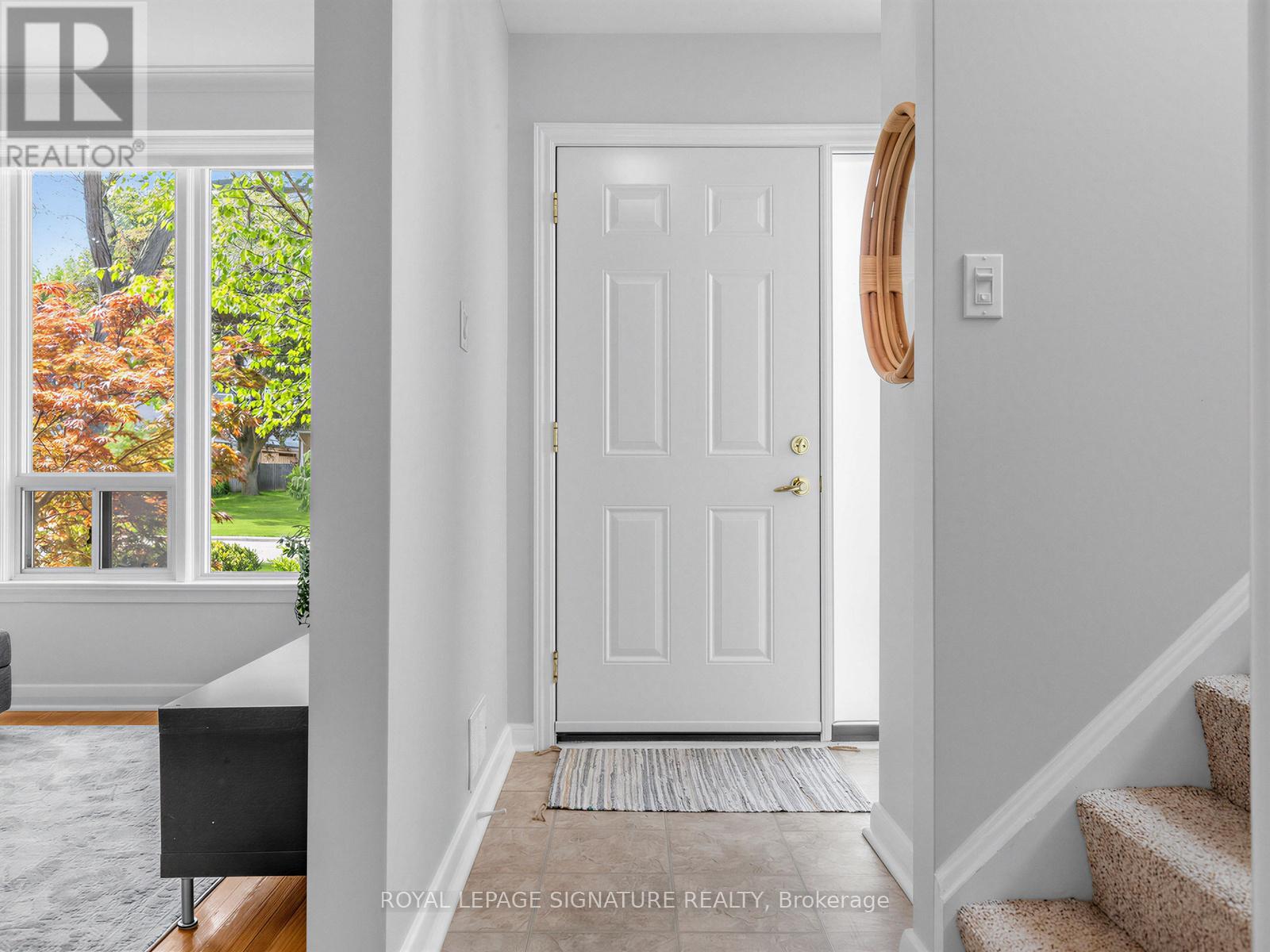 46 PLATEAU CRESCENT - 3