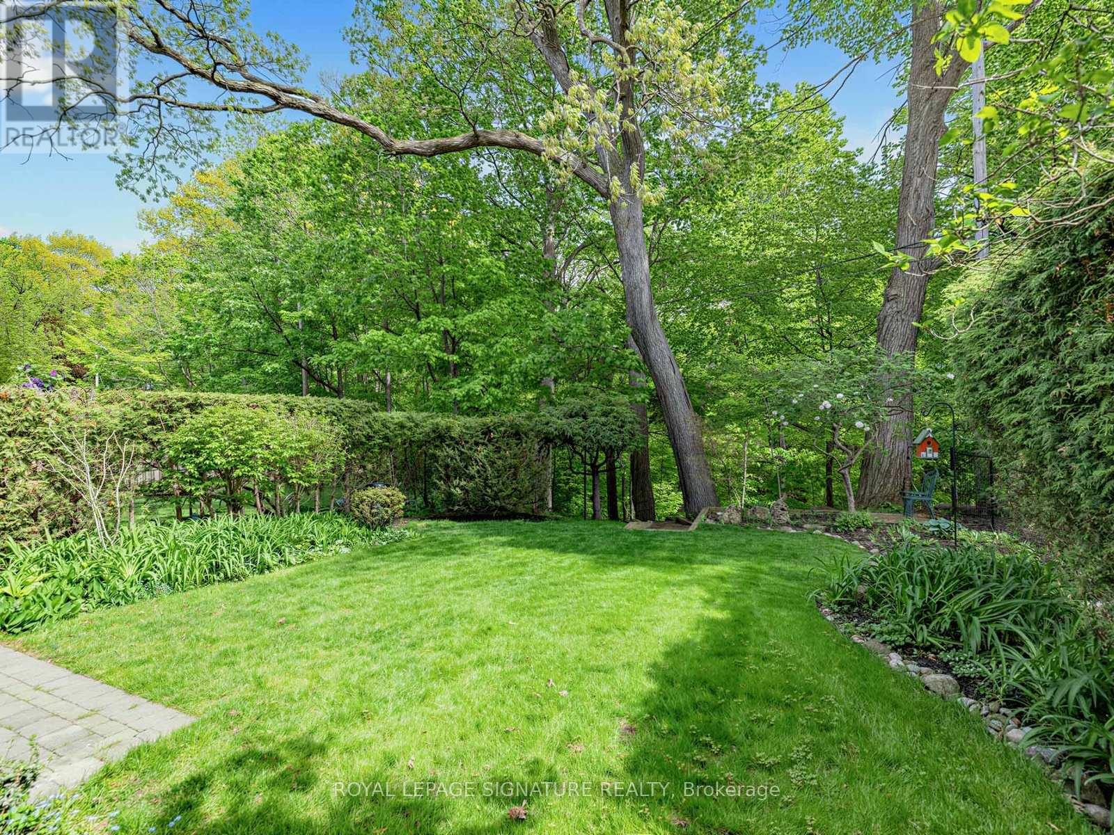 46 PLATEAU CRESCENT - 30