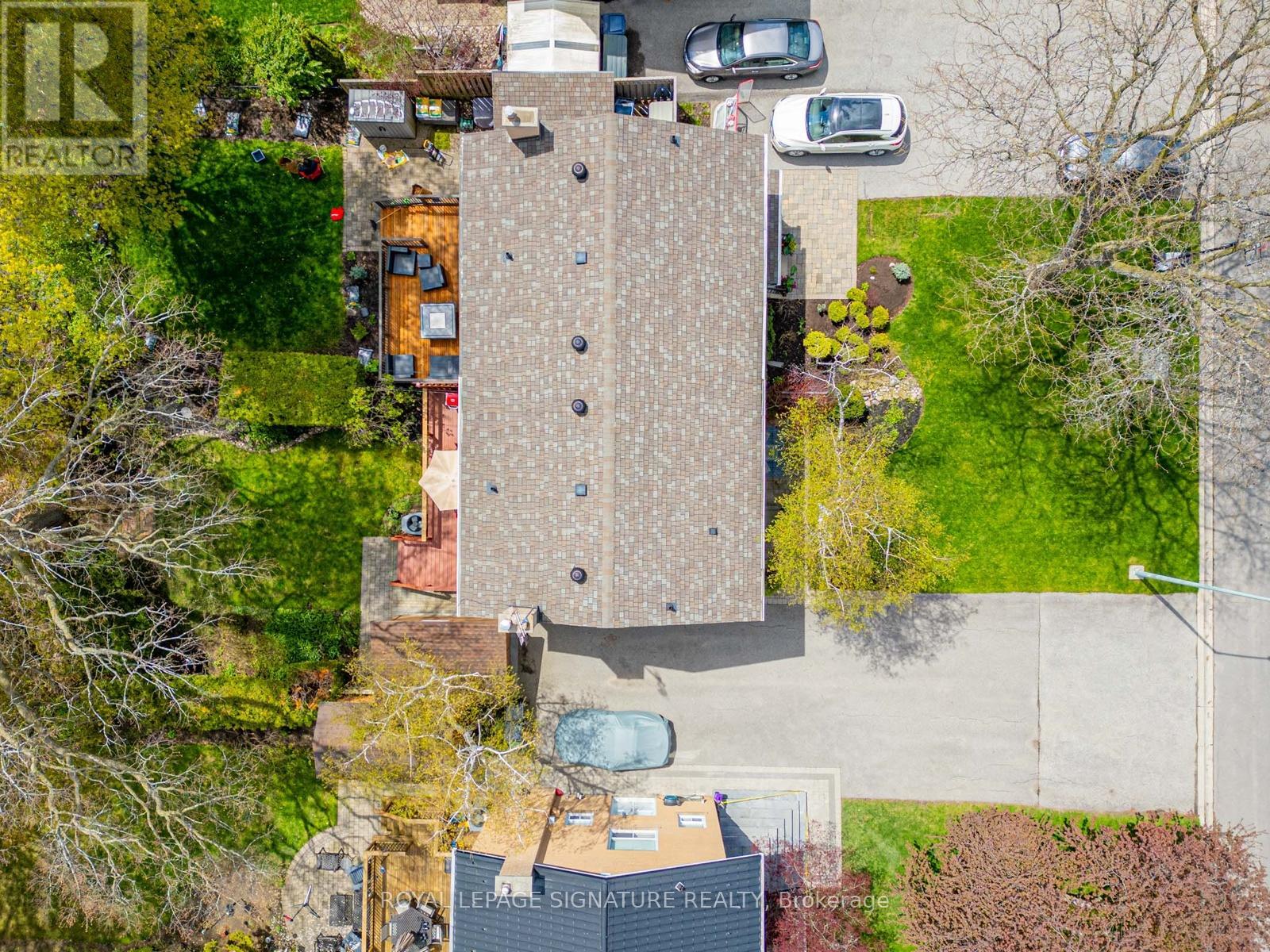 46 PLATEAU CRESCENT - 50