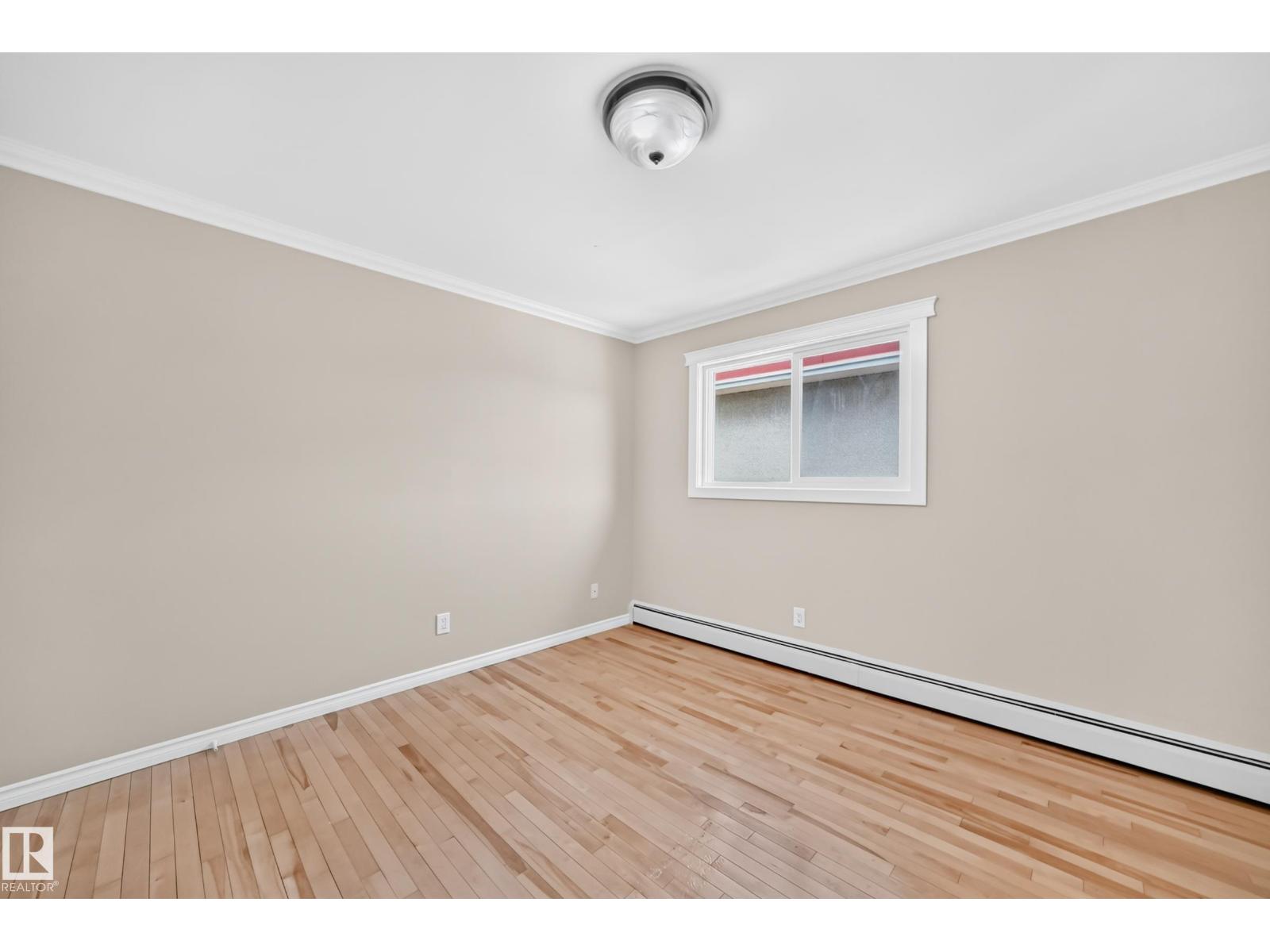 #305 10225 117 ST NW - 18