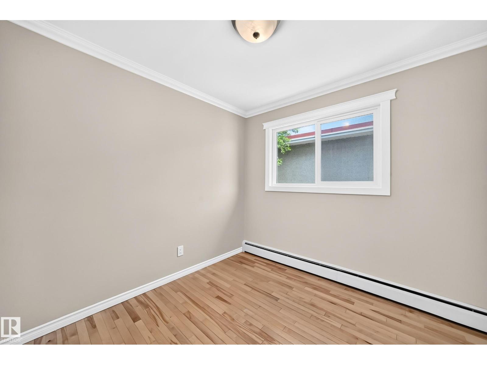 #305 10225 117 ST NW - 21