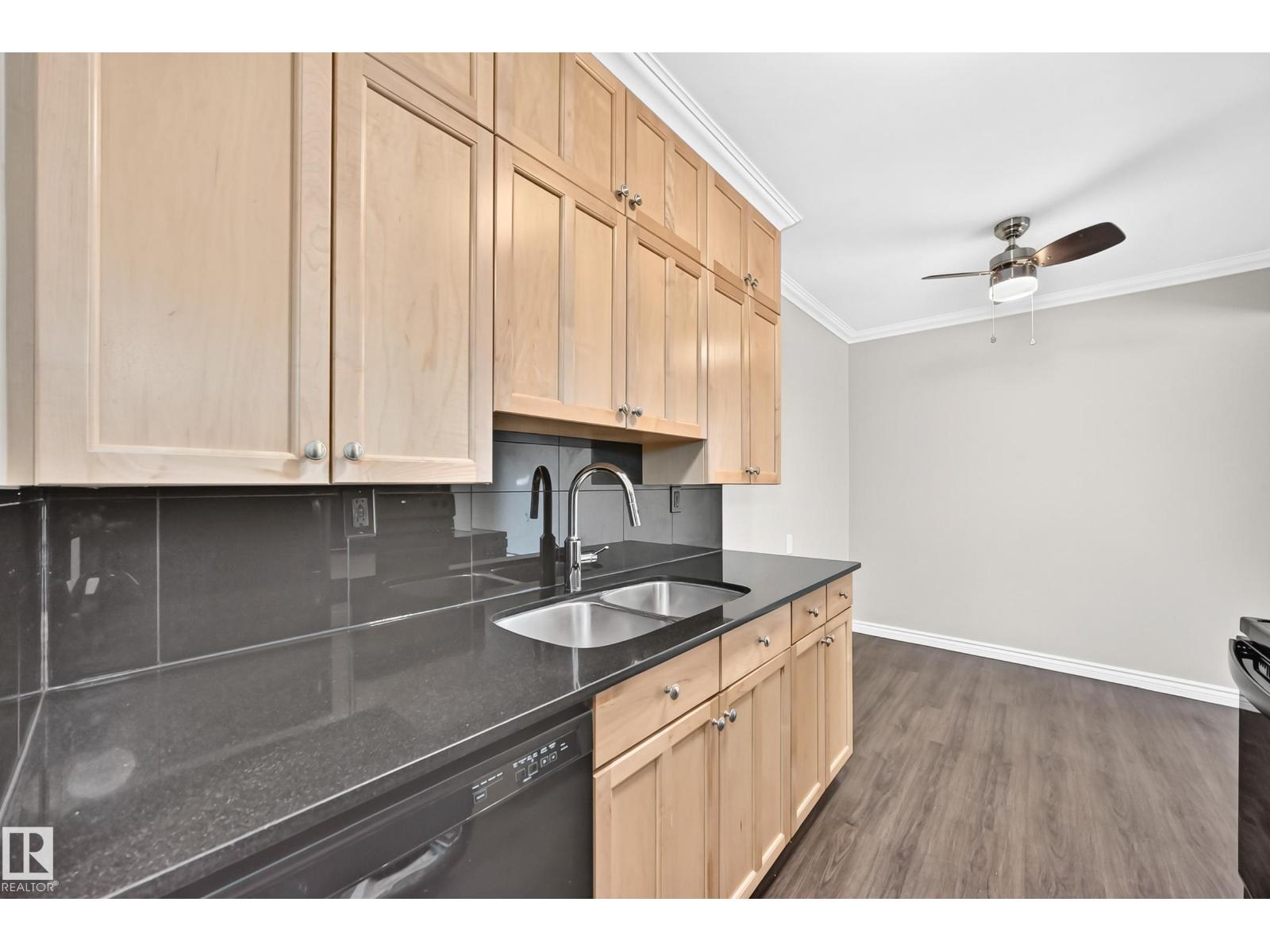 #305 10225 117 ST NW - 8