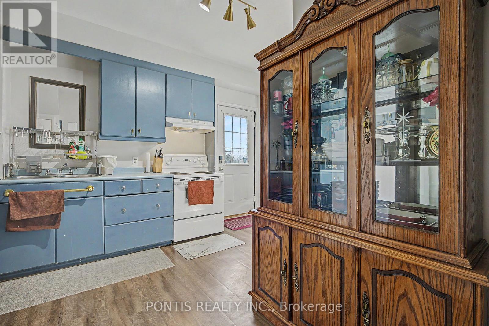 2 LIBERTY STREET S - 13
