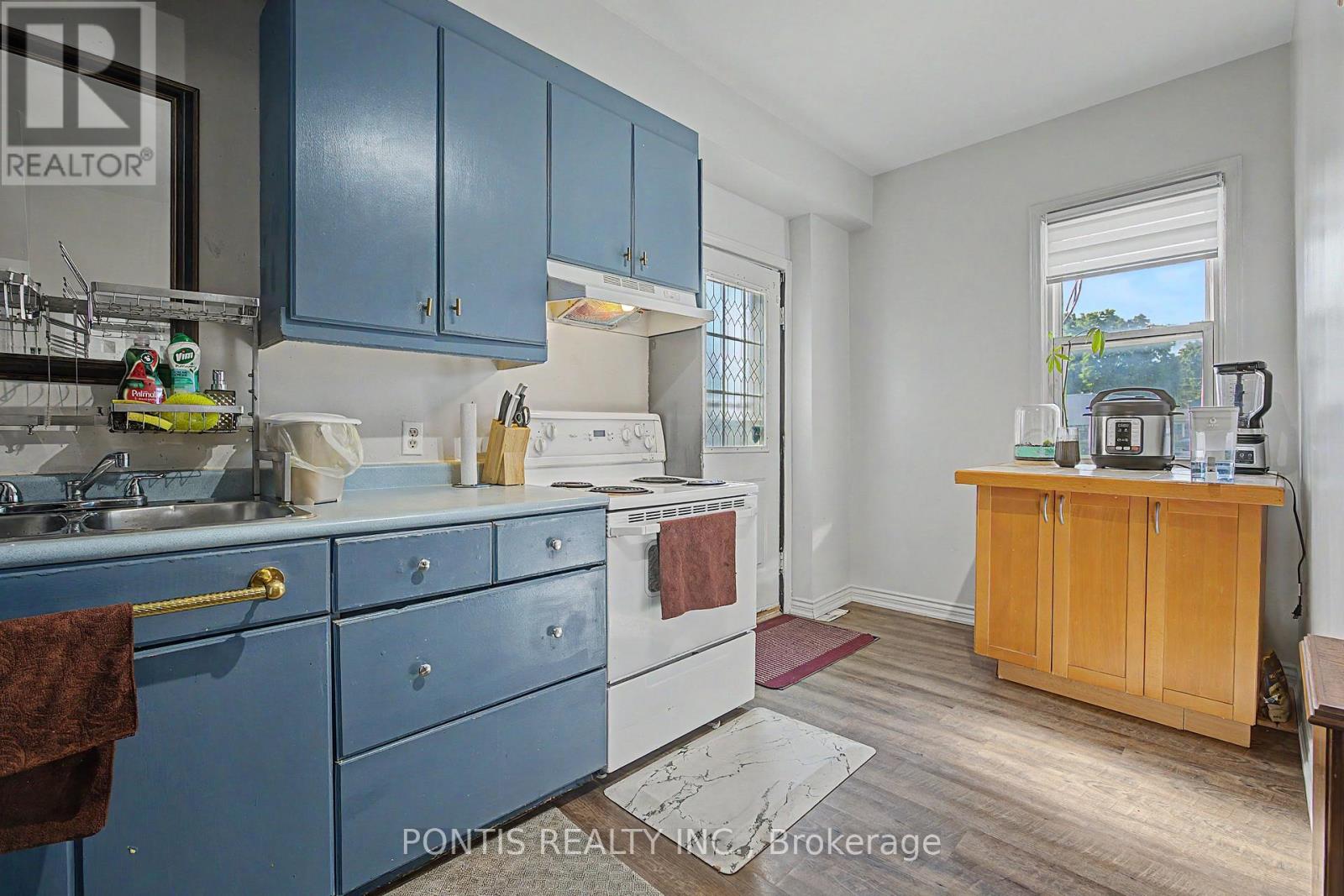 2 LIBERTY STREET S - 14