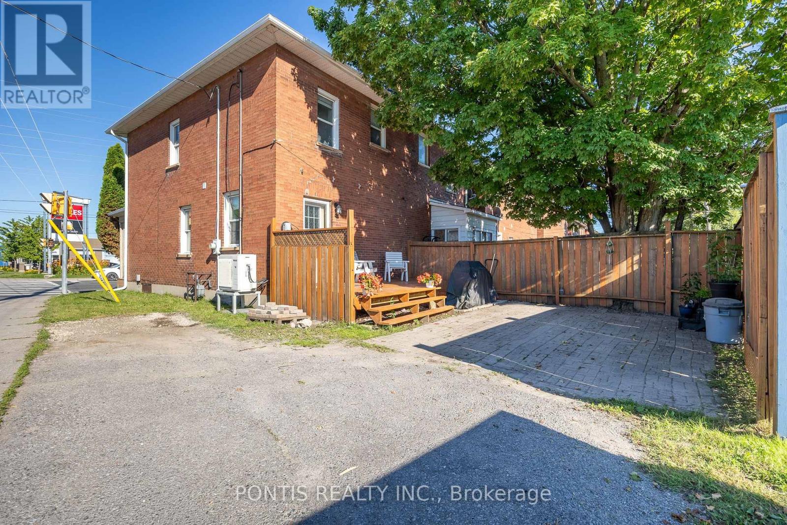 2 LIBERTY STREET S - 23