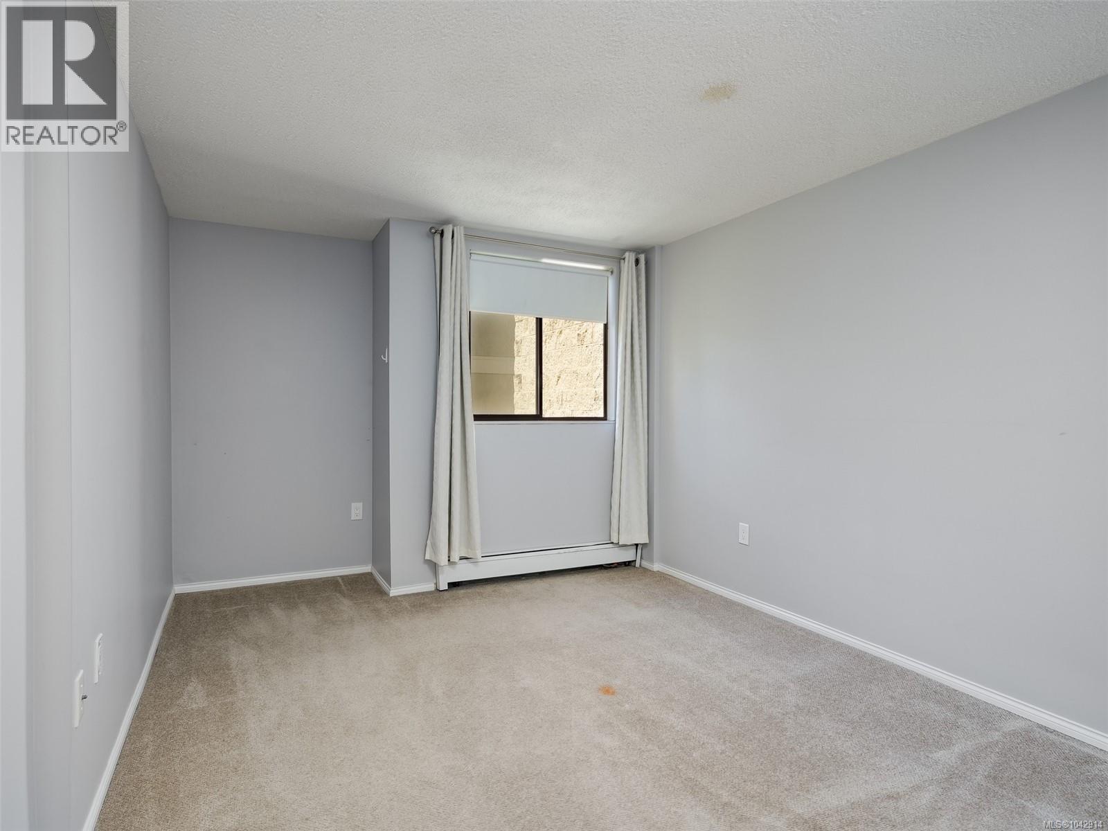 #213 1745 Leighton Rd - 10