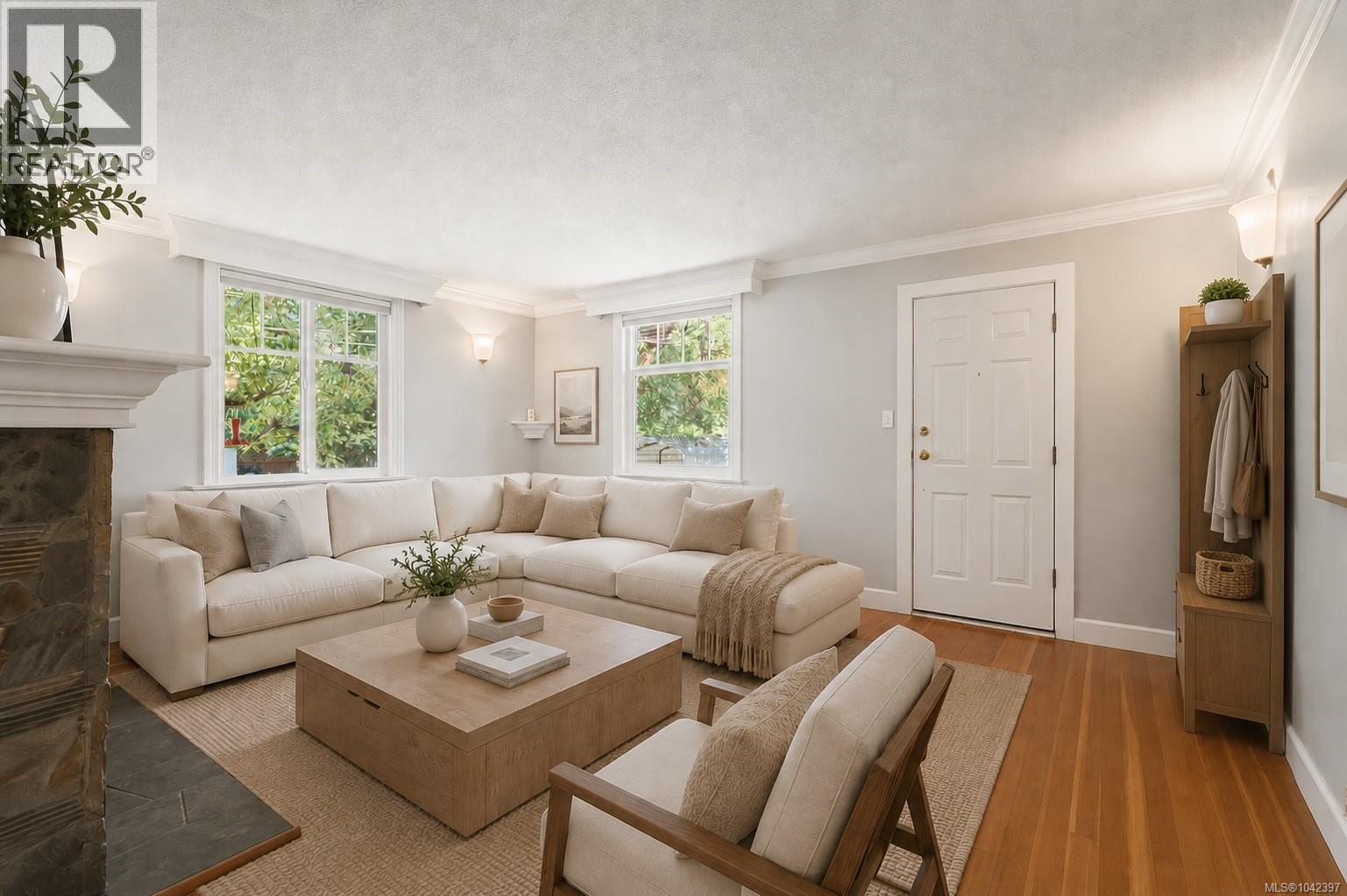 1283 Holloway St, Saanich