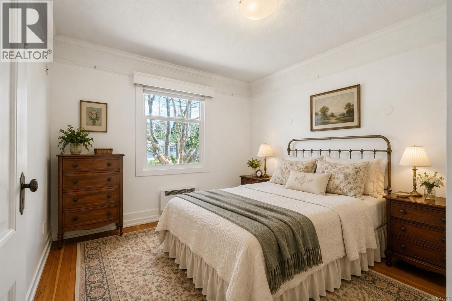 1283 Holloway St, Saanich
