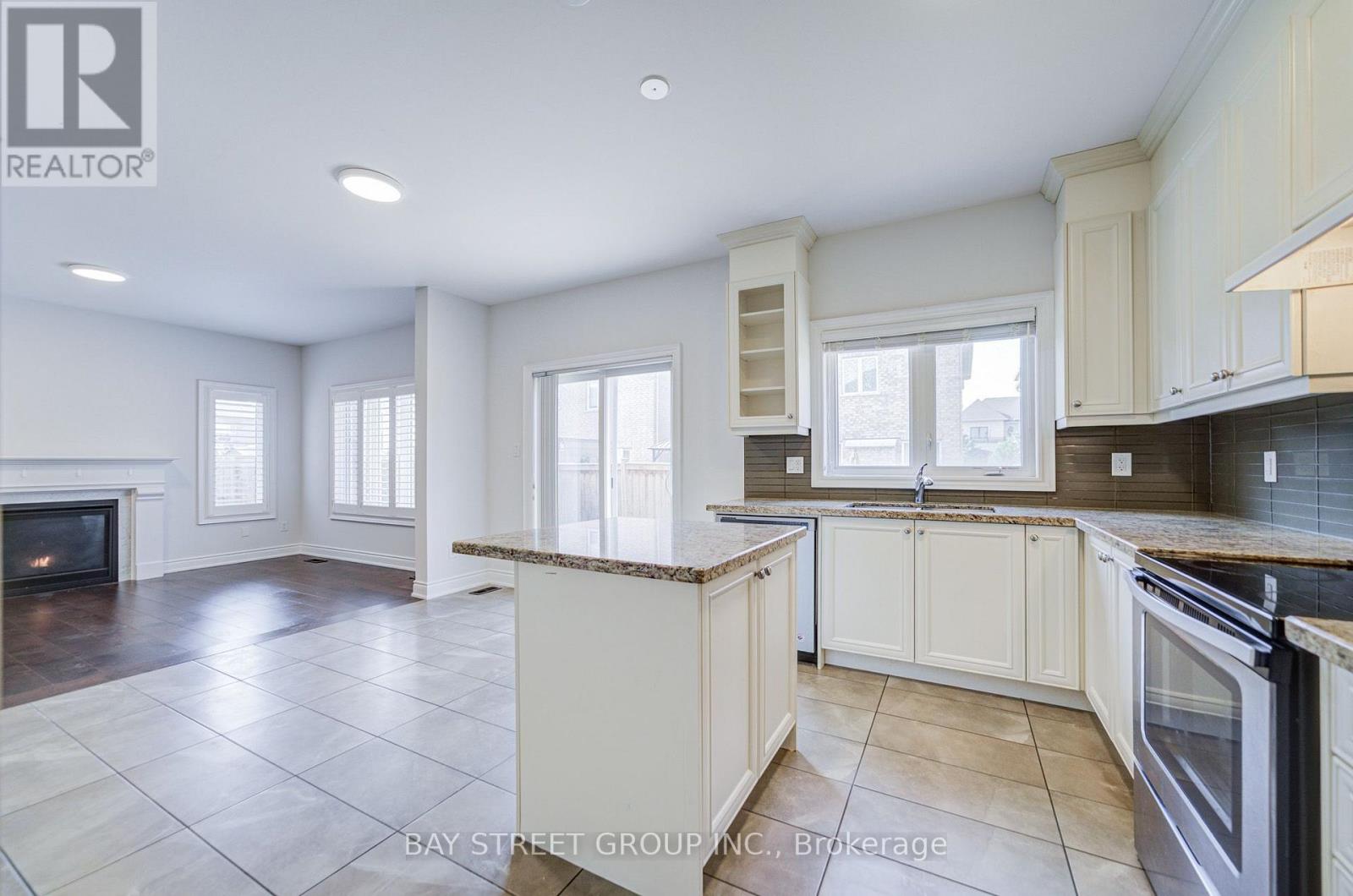 614 BAKER HILL BOULEVARD - 23