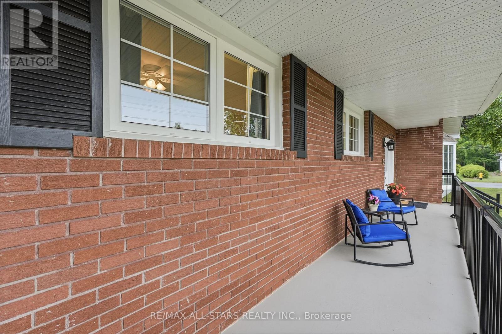 463 RIVERDALE ROAD - 8