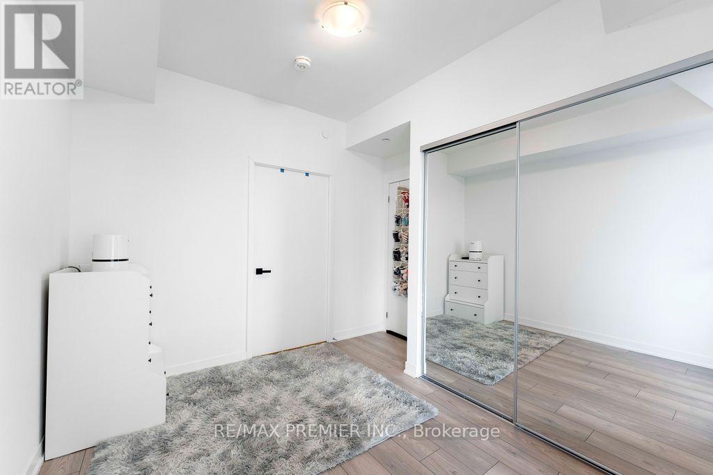 #816 10 ABEJA STREET - 12