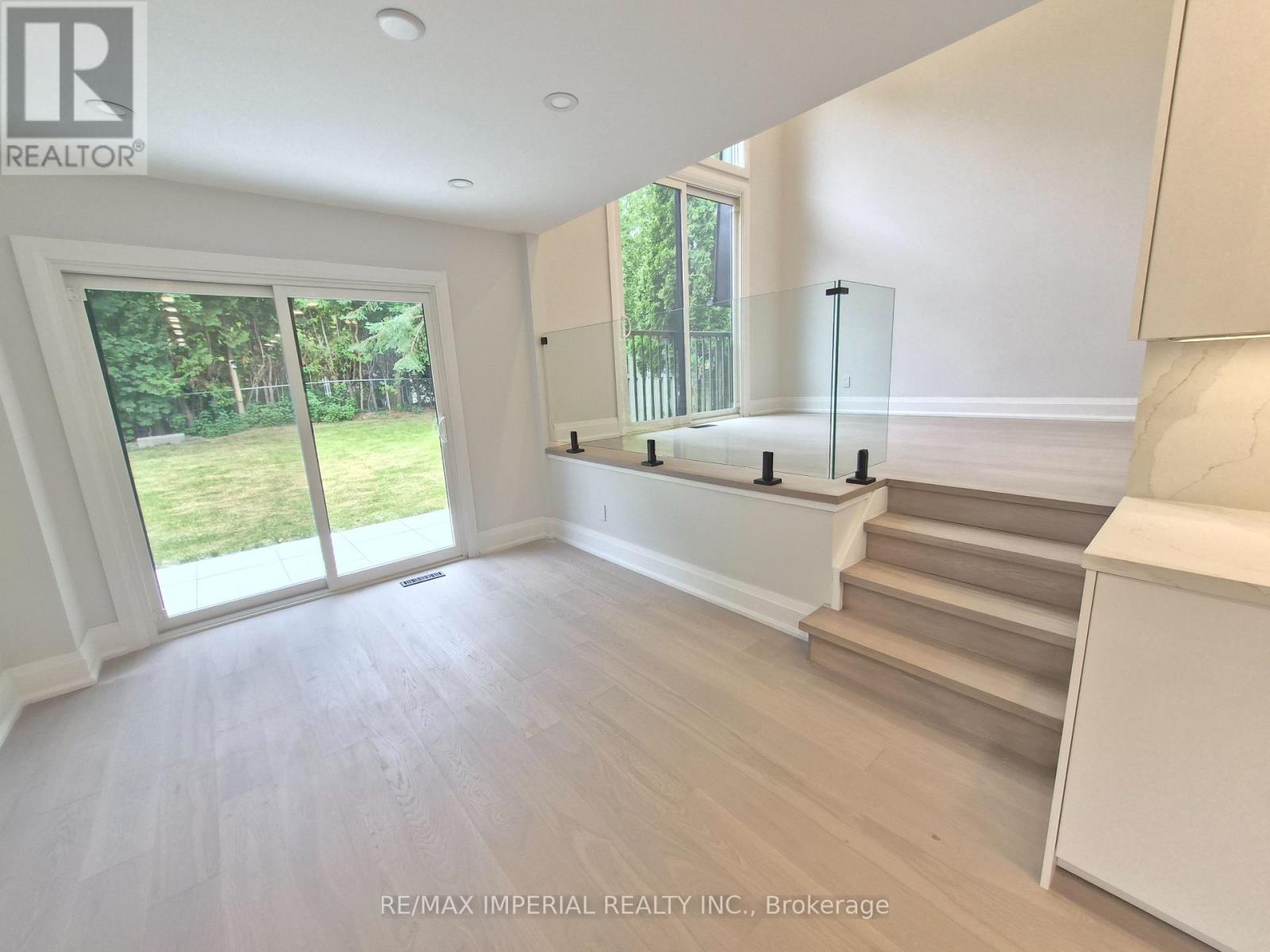 191 AVENUE ROAD - 14