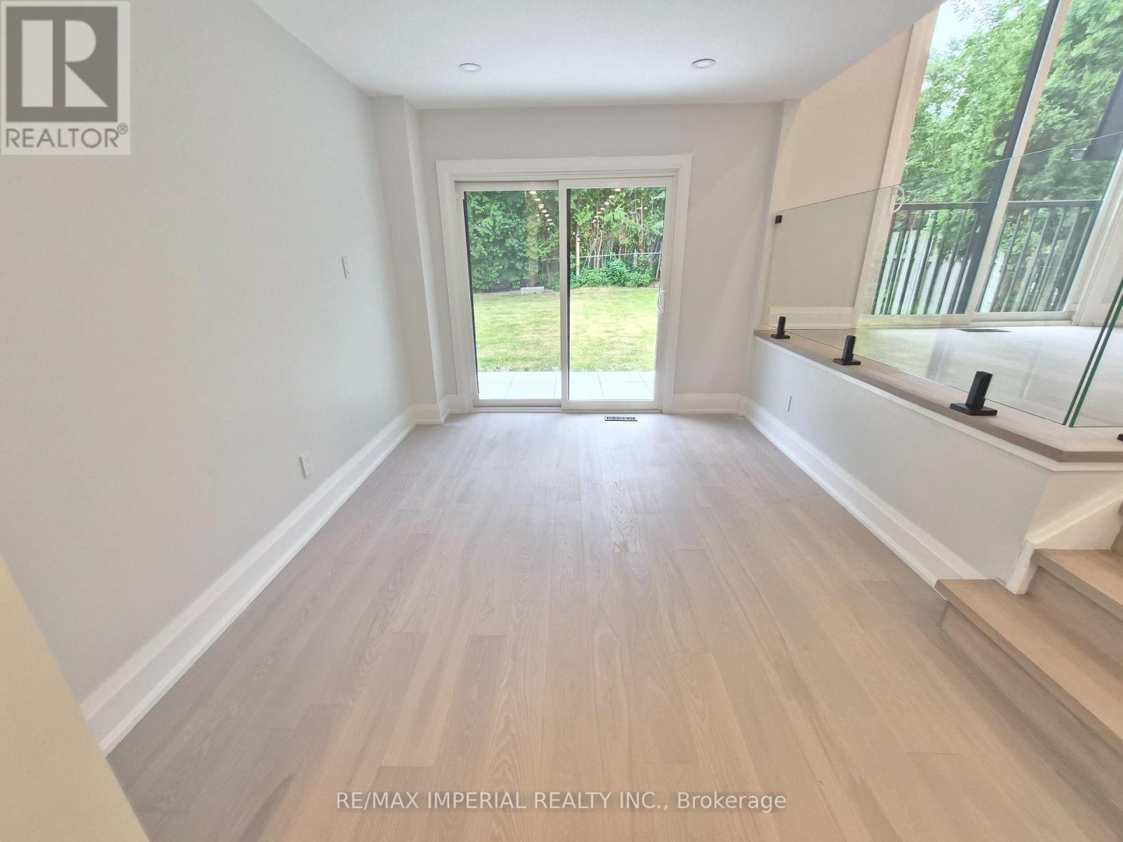191 AVENUE ROAD - 20