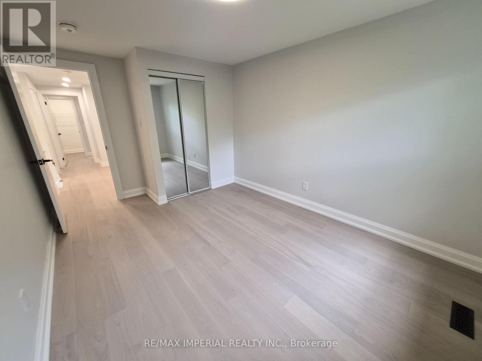 191 AVENUE ROAD - 30
