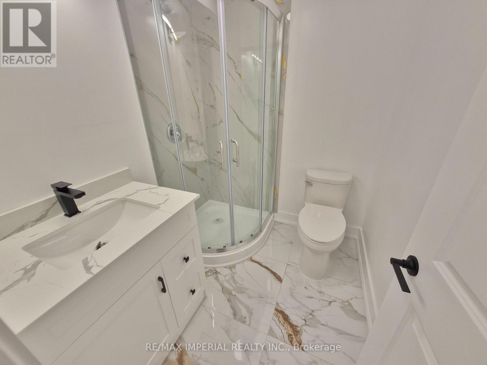 191 AVENUE ROAD - 38
