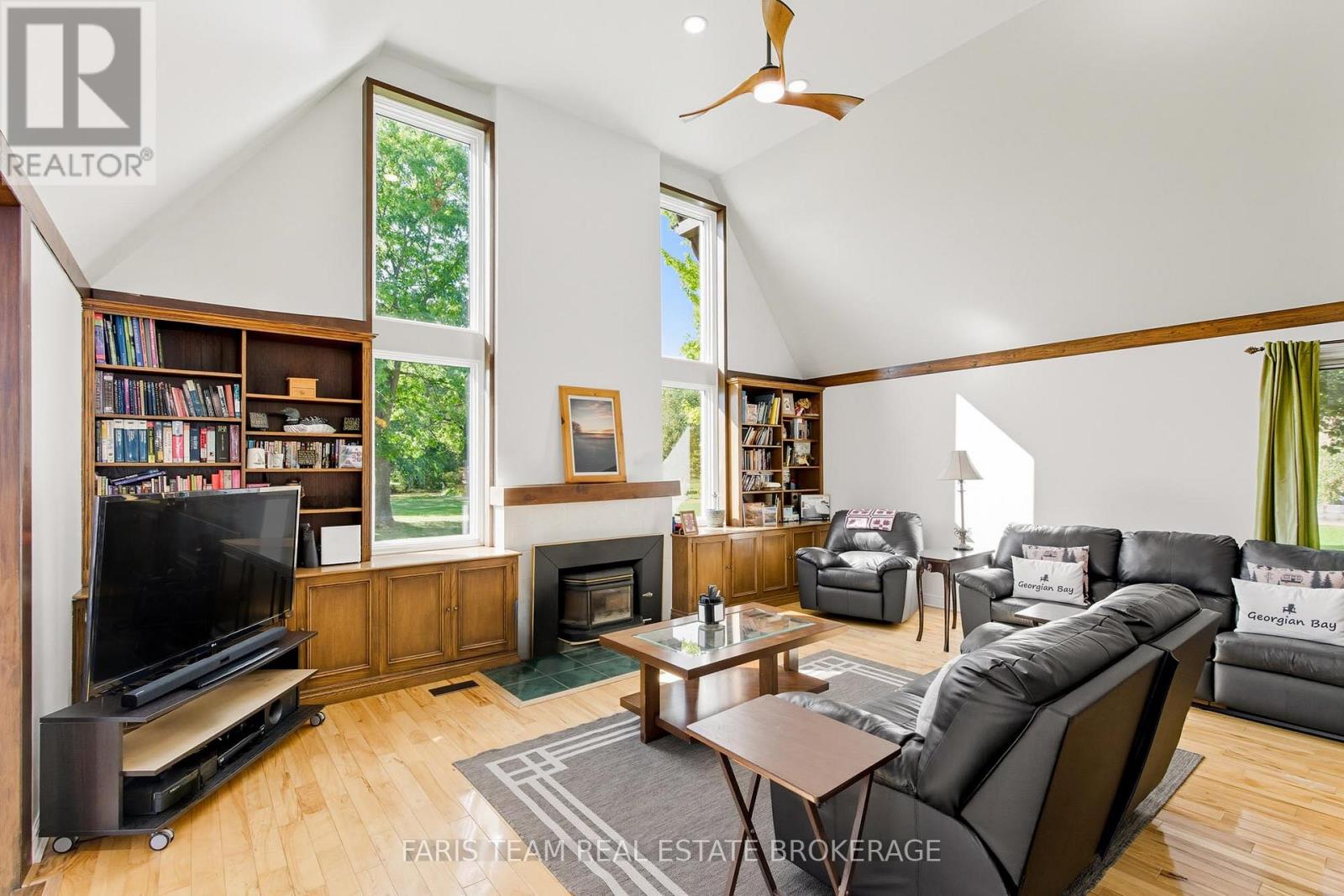193 GOUETT STREET - 15