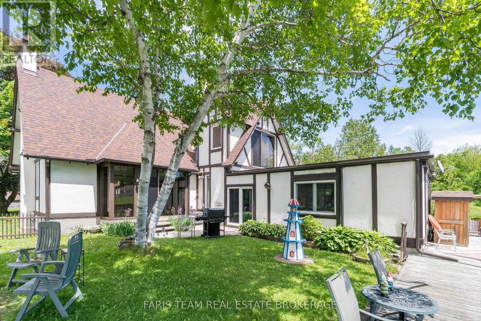 193 GOUETT STREET - 38