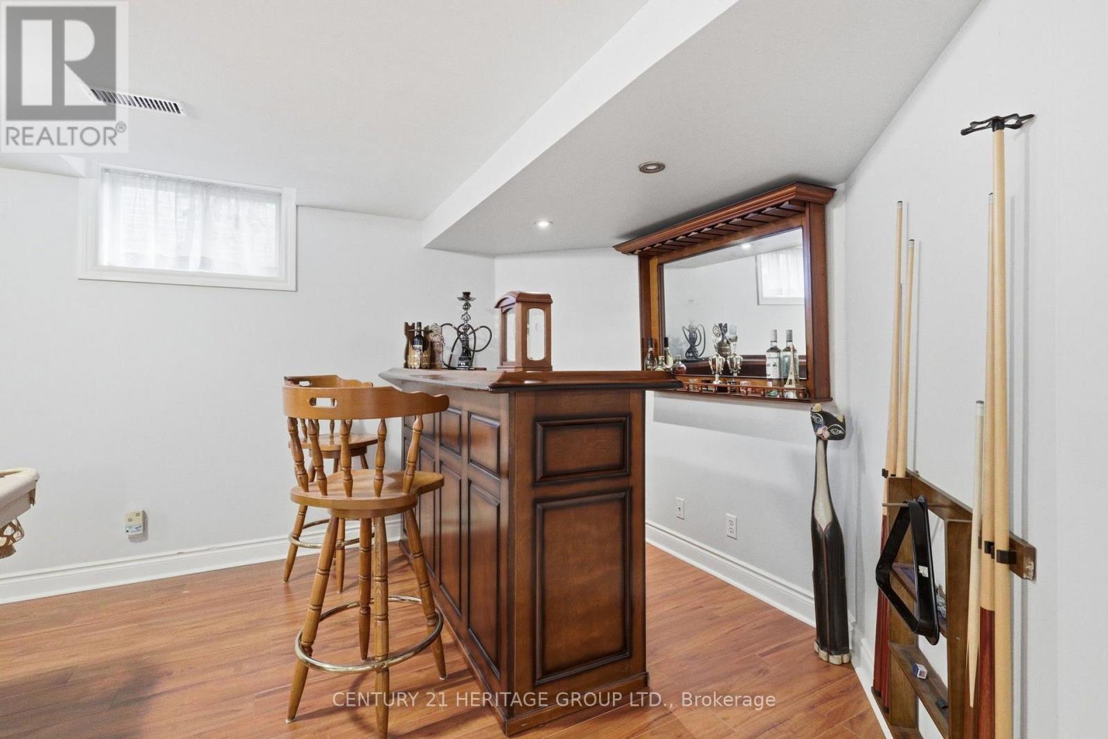21 SILVERCREEK CRESCENT - 26