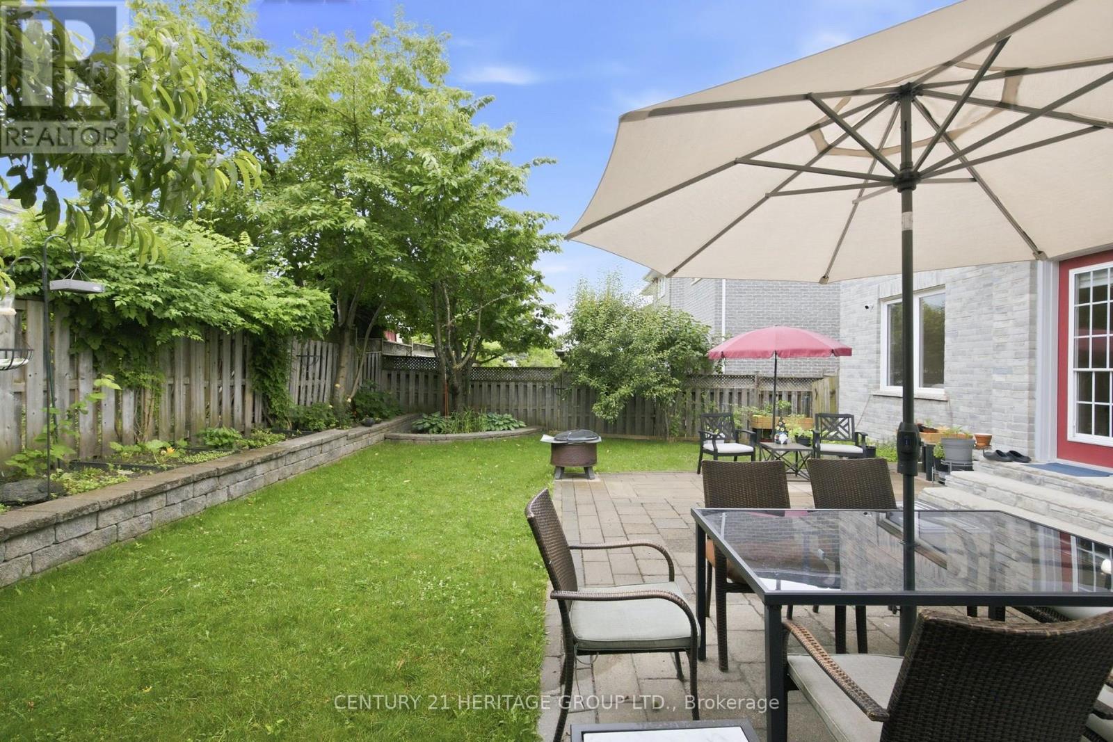 21 SILVERCREEK CRESCENT - 30