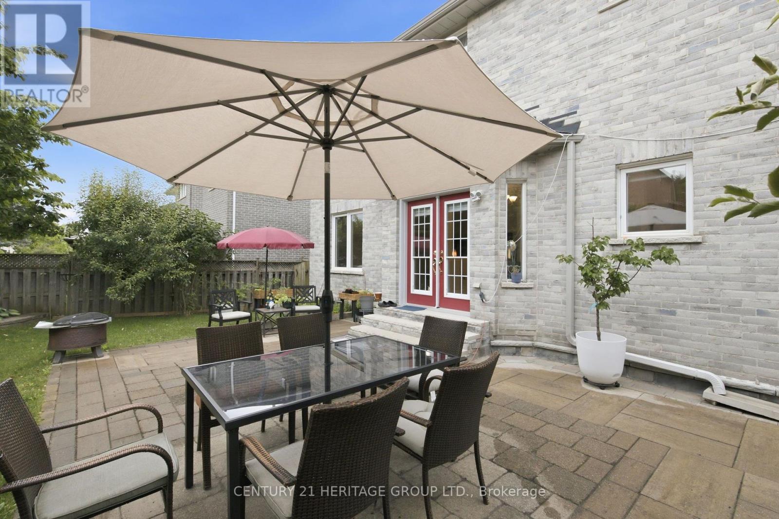 21 SILVERCREEK CRESCENT - 31