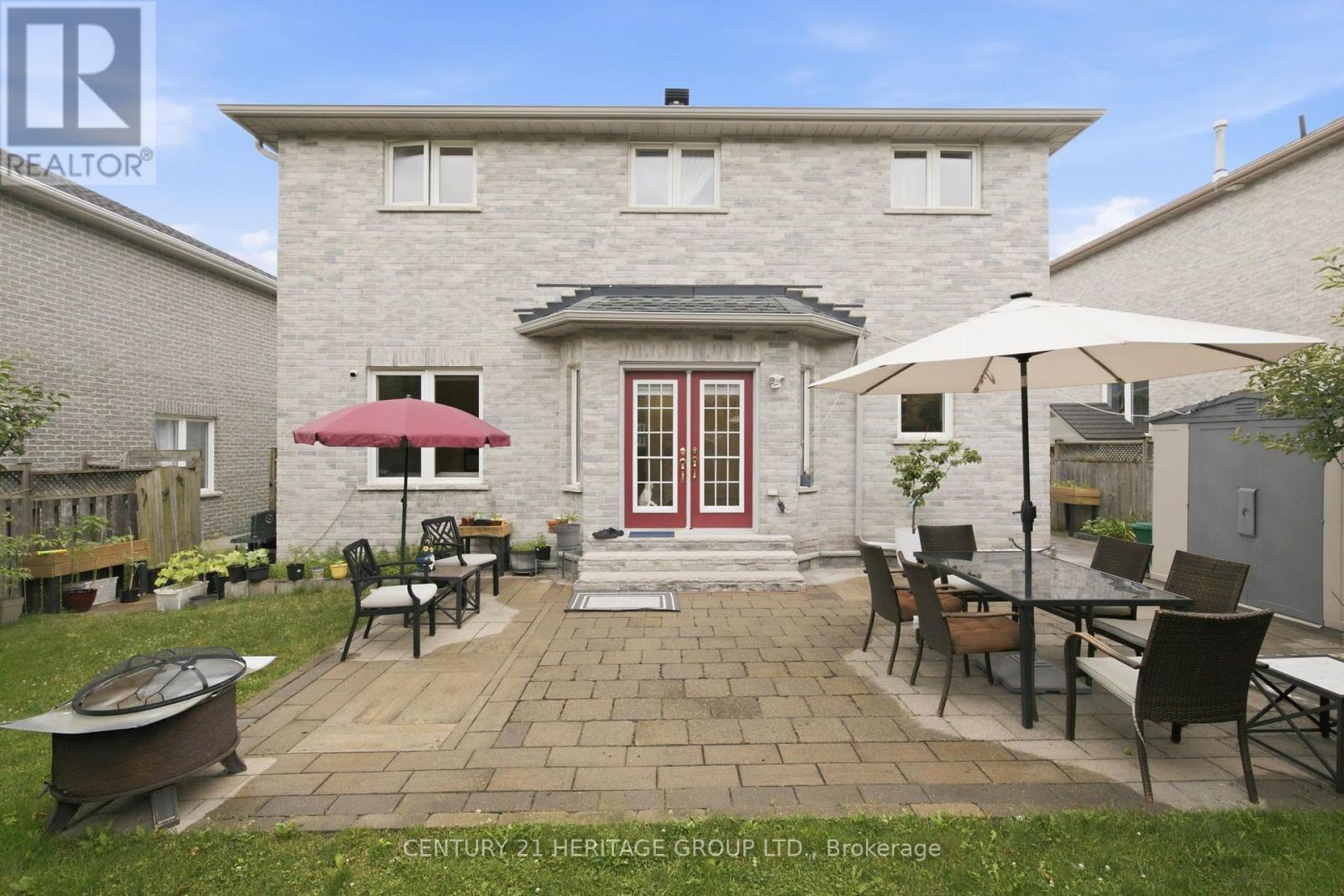 21 SILVERCREEK CRESCENT - 32