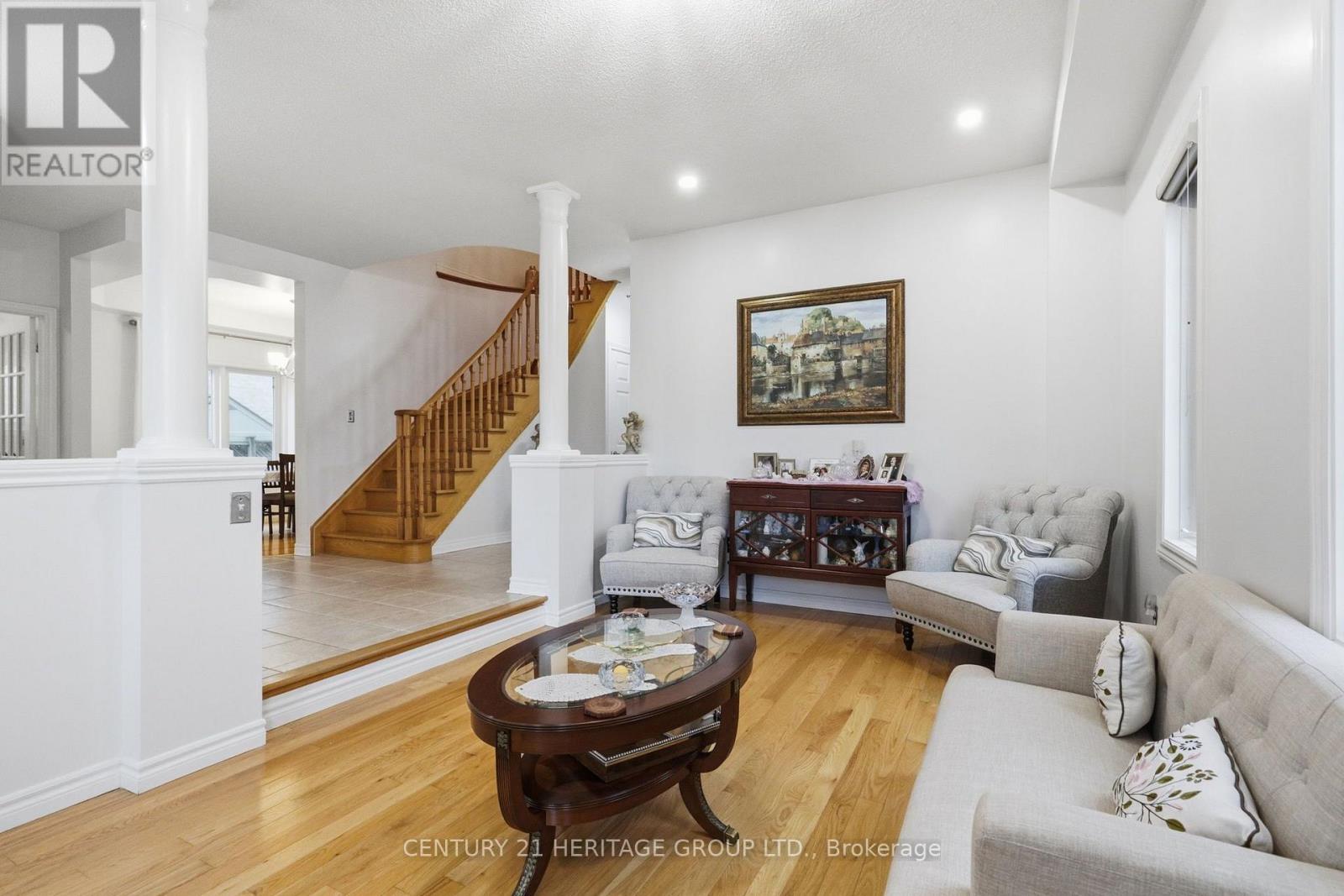 21 SILVERCREEK CRESCENT - 6