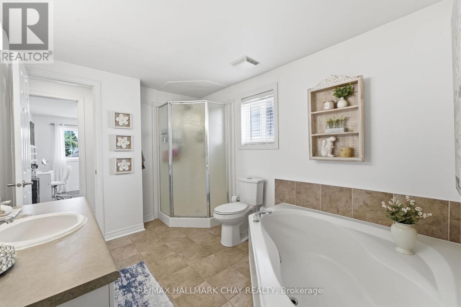228 WESSENGER DRIVE - 18