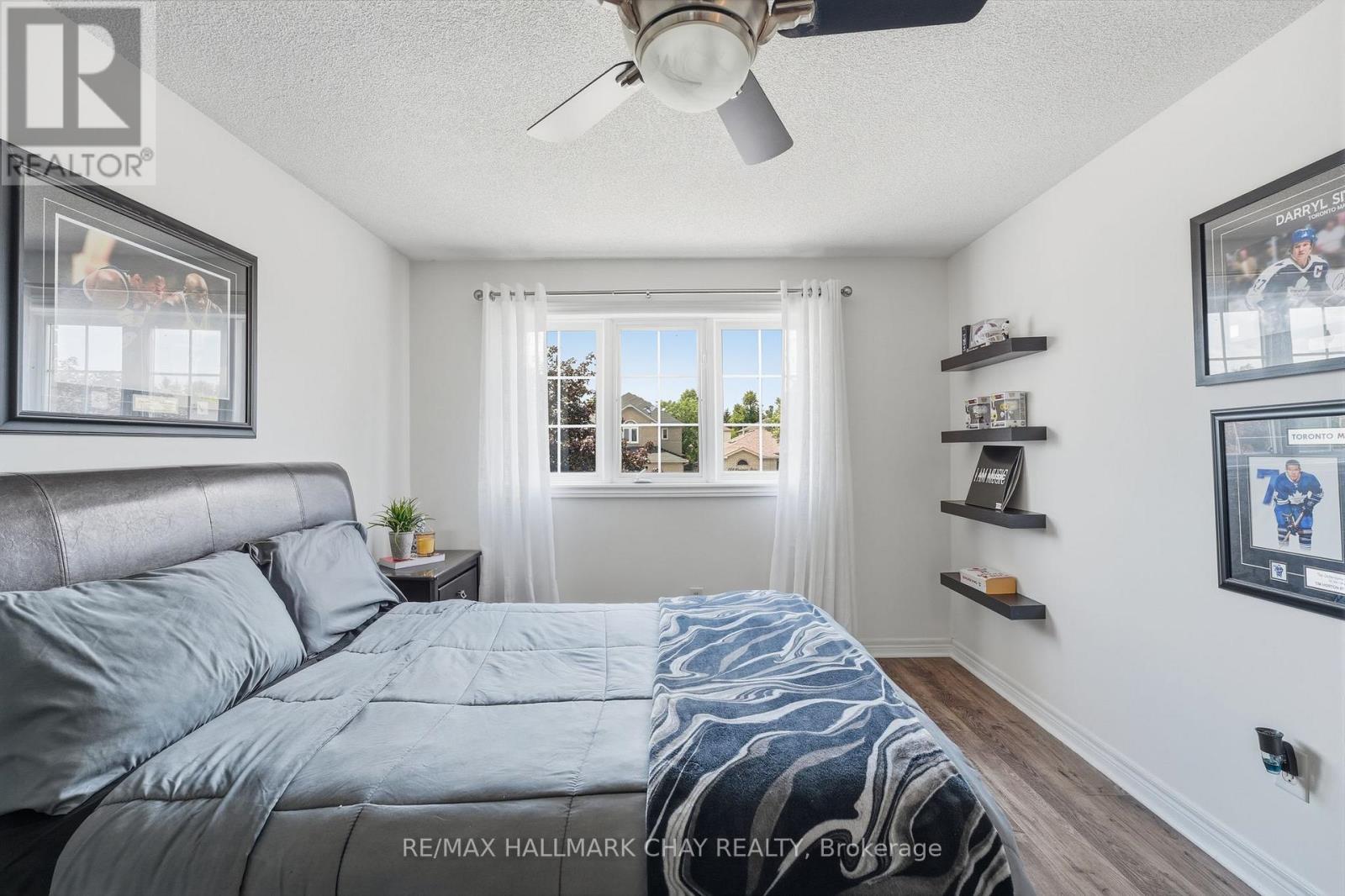 228 WESSENGER DRIVE - 22