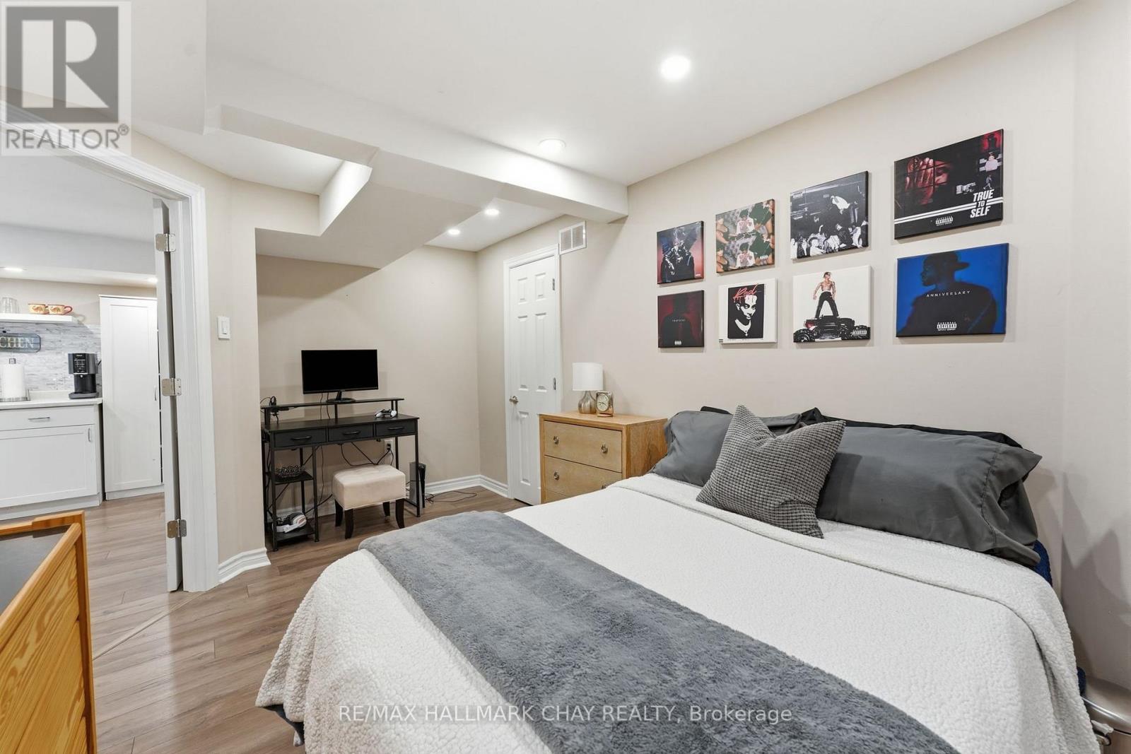 228 WESSENGER DRIVE - 28