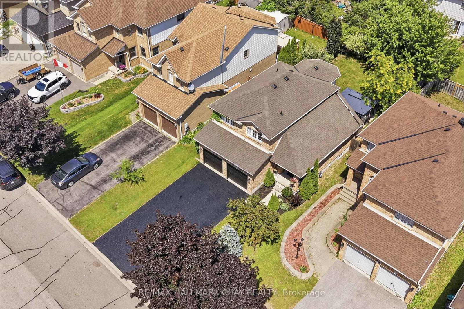 228 WESSENGER DRIVE - 3