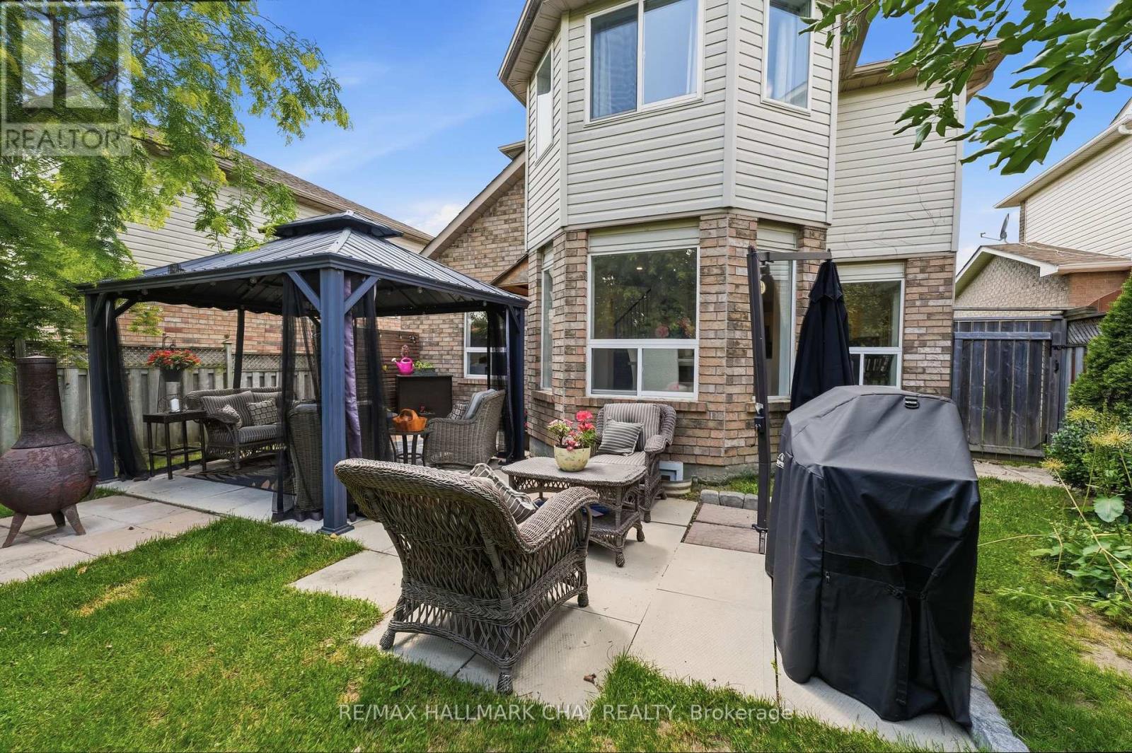 228 WESSENGER DRIVE - 32