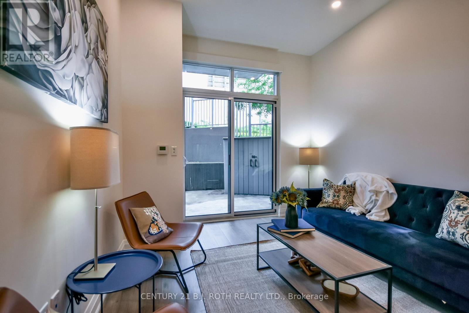 #112 58 LAKESIDE TERRACE - Image 6