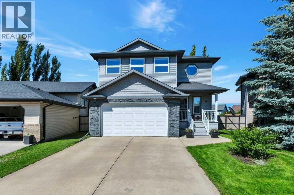 19 Lougheed Close - 1